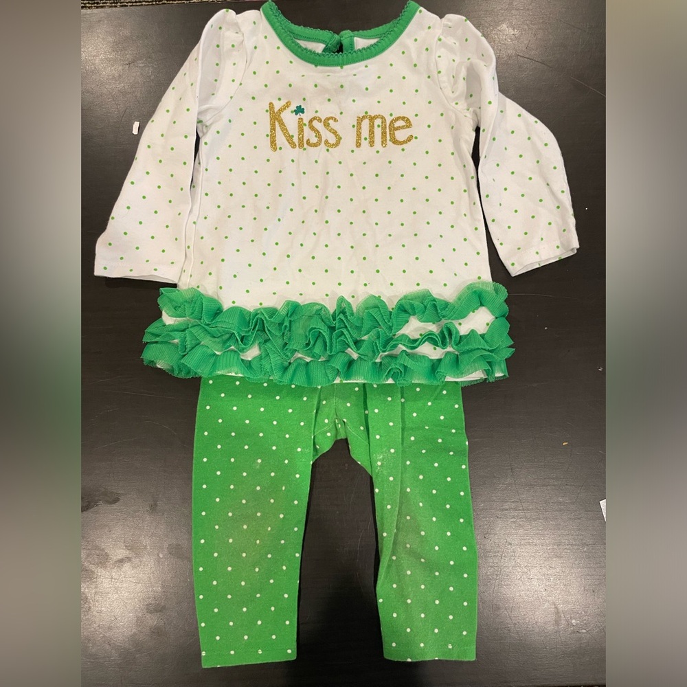St Patrick’s Day “Kiss Me” me outfit